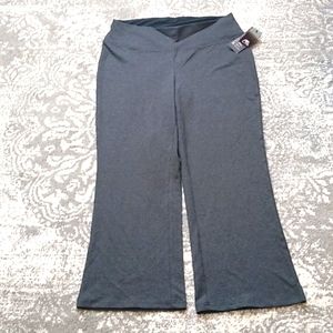 Women's Avenue bootcut athletic leggings size 14/16 NWT